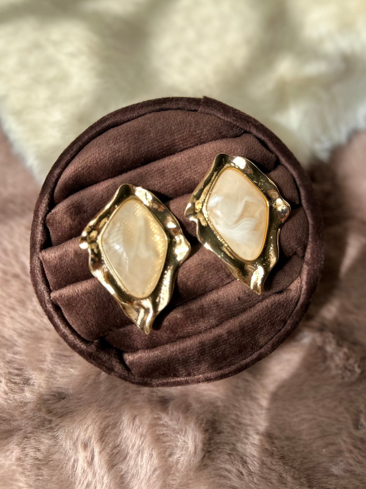 Sadaf Molten Frame Studs