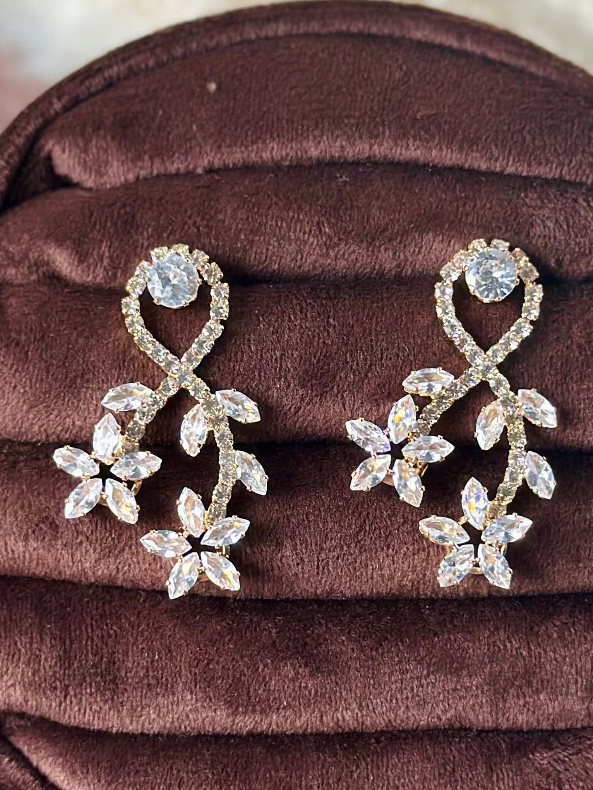 Bel Vine Drop Earrings