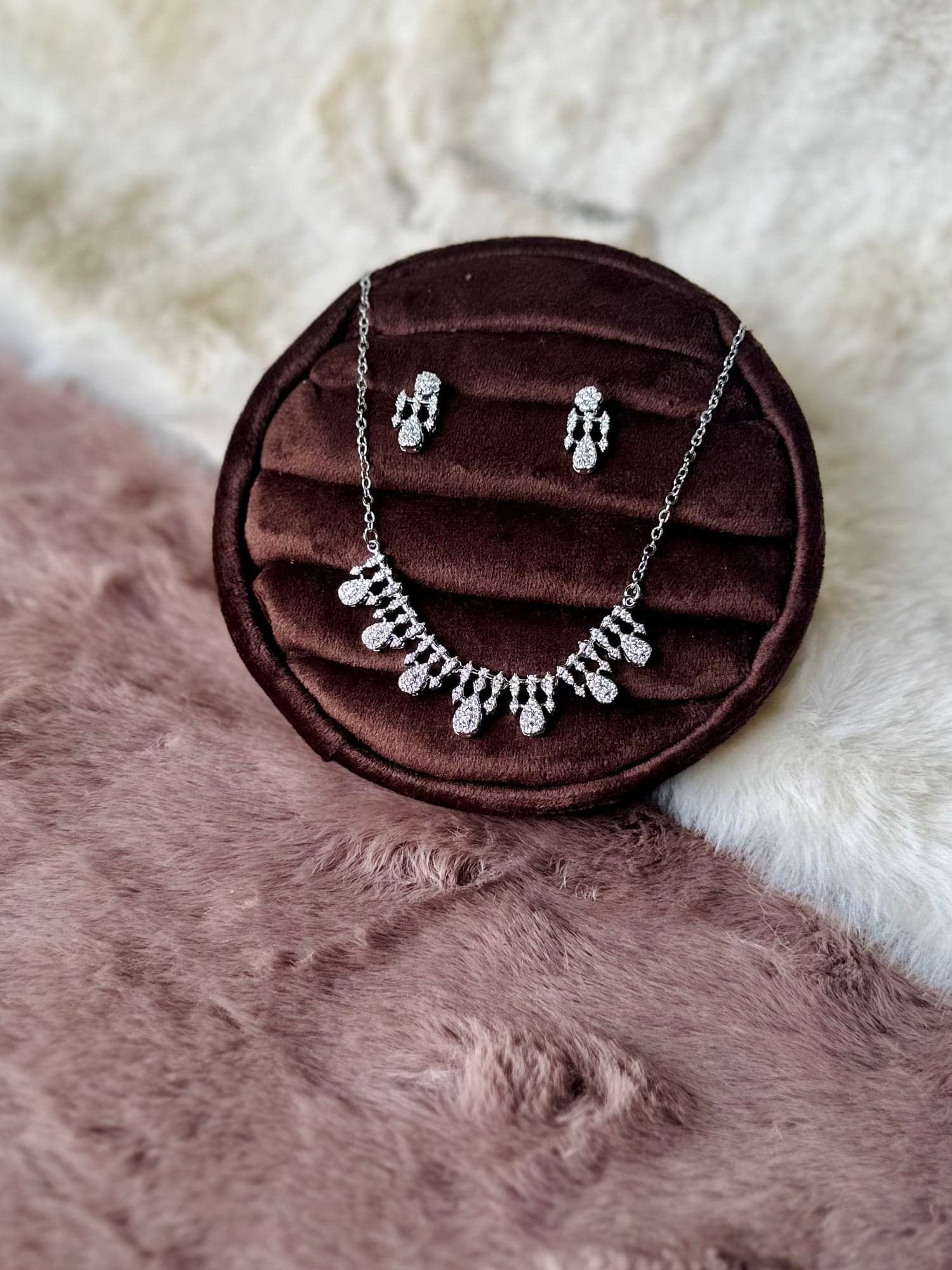 Mehrunnisa Jadau Necklace Set